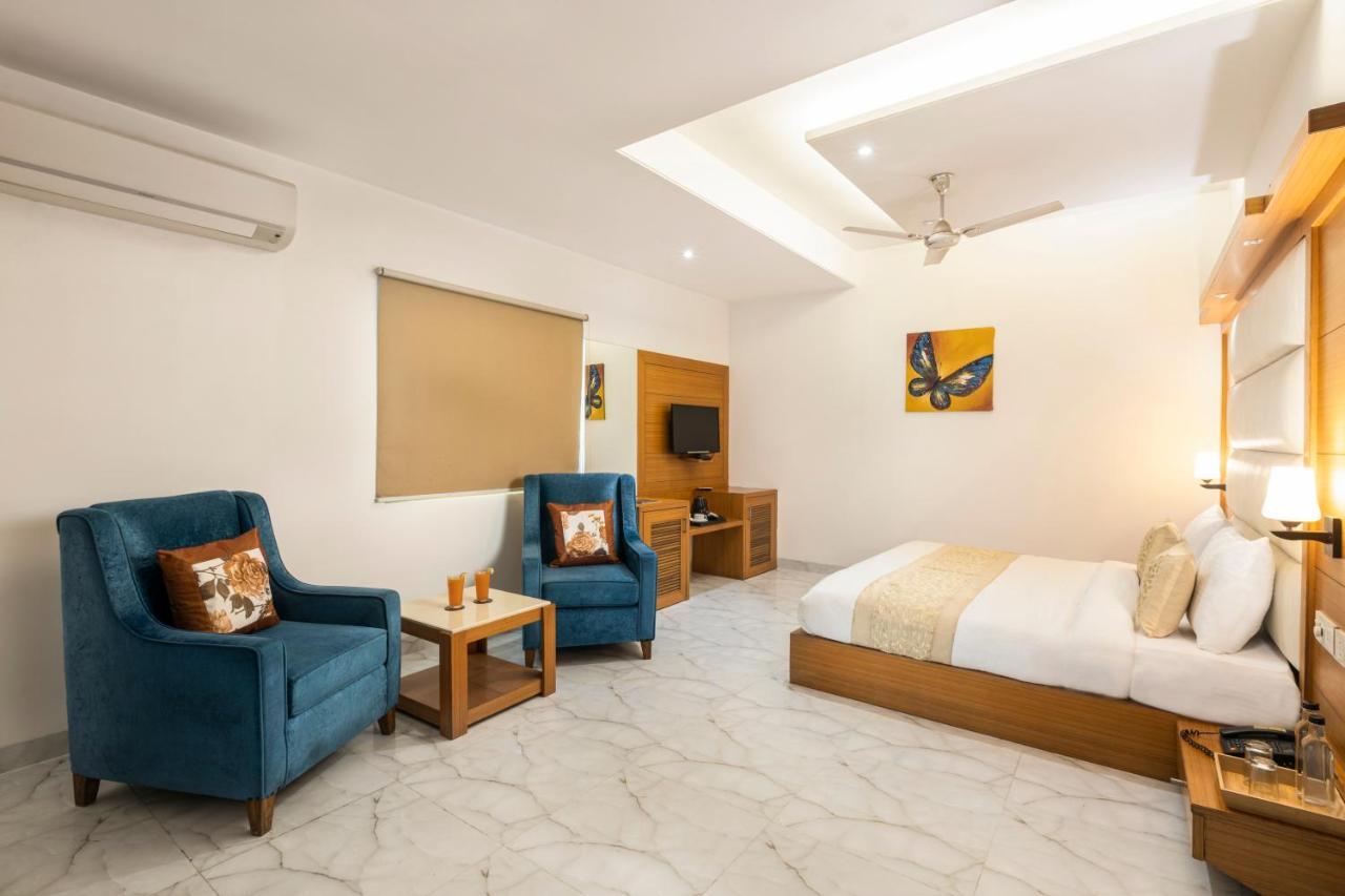 Hotel Star By Star Group- Near Delhi Airport Ню Делхи Екстериор снимка